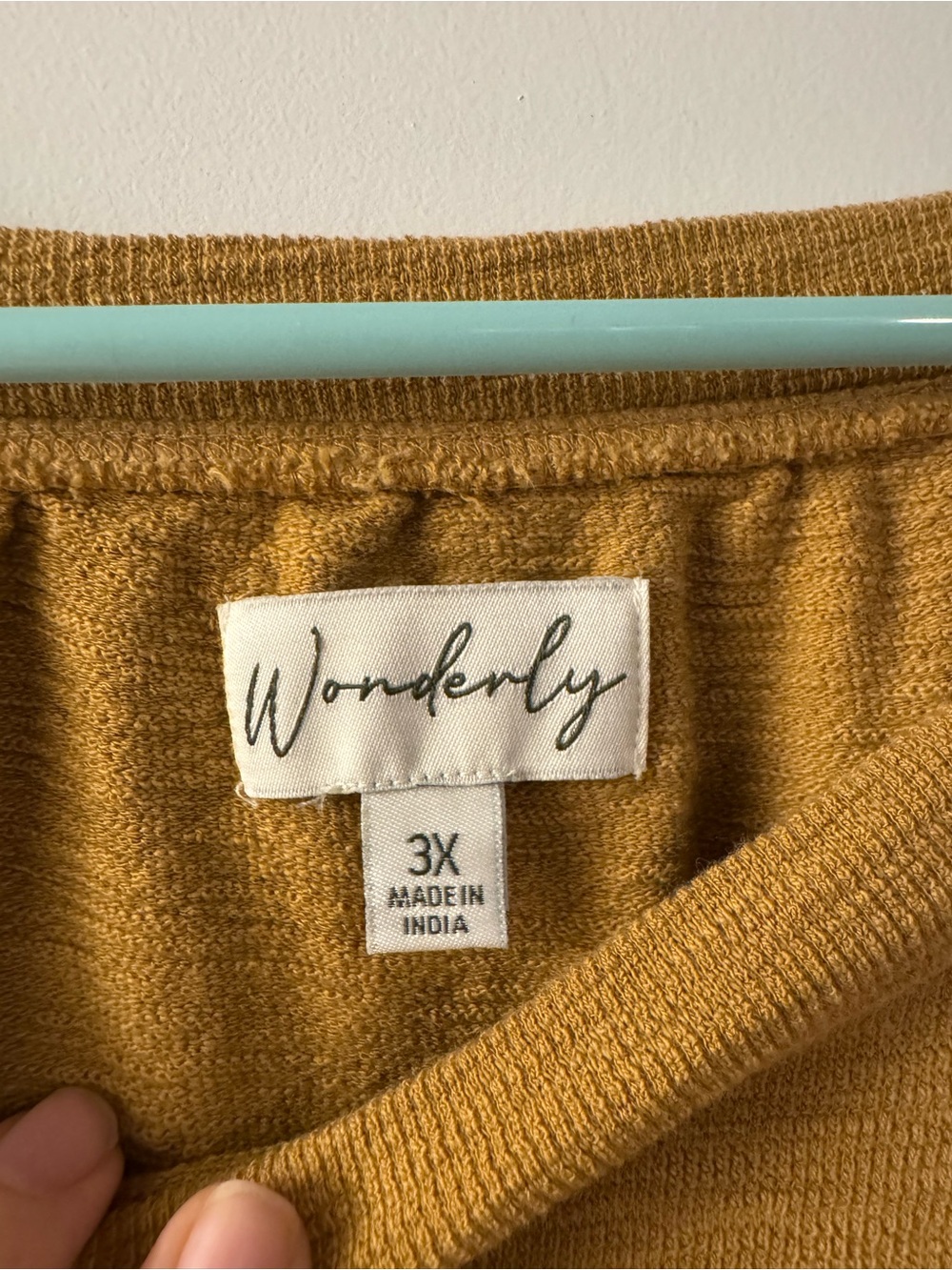 Wonderly Sweater - Picture 3 of 3
